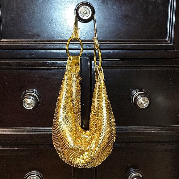 Gold Purse - Picture 4 of 4